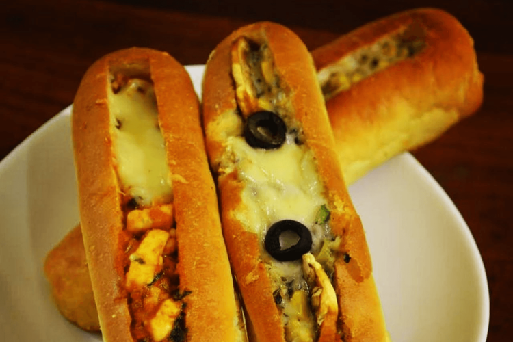 Stuff Buns - Red Sauce _ White Sauce _ Asian flavour.png